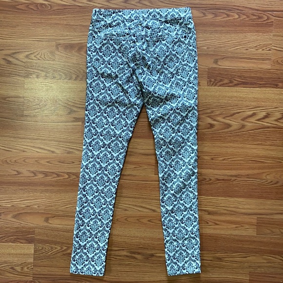 Forever 21 Premium Denim Damask Skinny Jeans - Picture 5 of 7